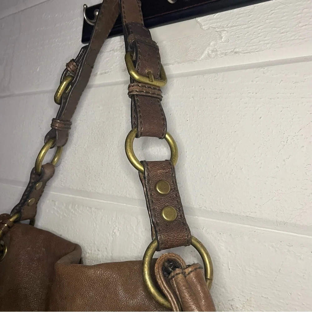 Fossil Long Live Vintage Brown Leather Brass
Studded Shoulder Hobo Bag Purse - Picture 7 of 17